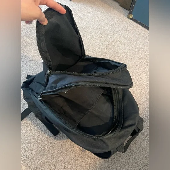 NIKE Sportswear Hayward Unisex Black Backpack - Picture 6 of 9